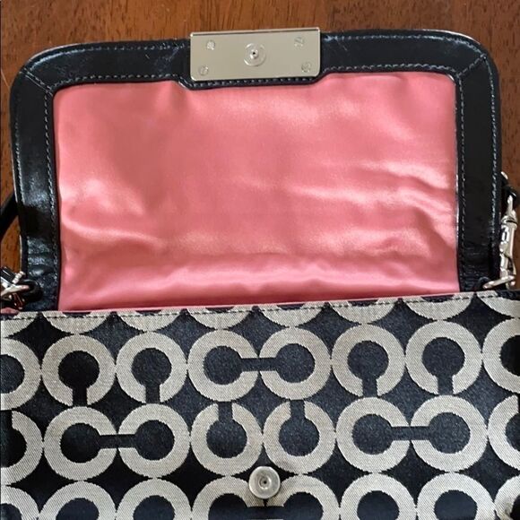 Coach wristlet  - Picture 2 of 6